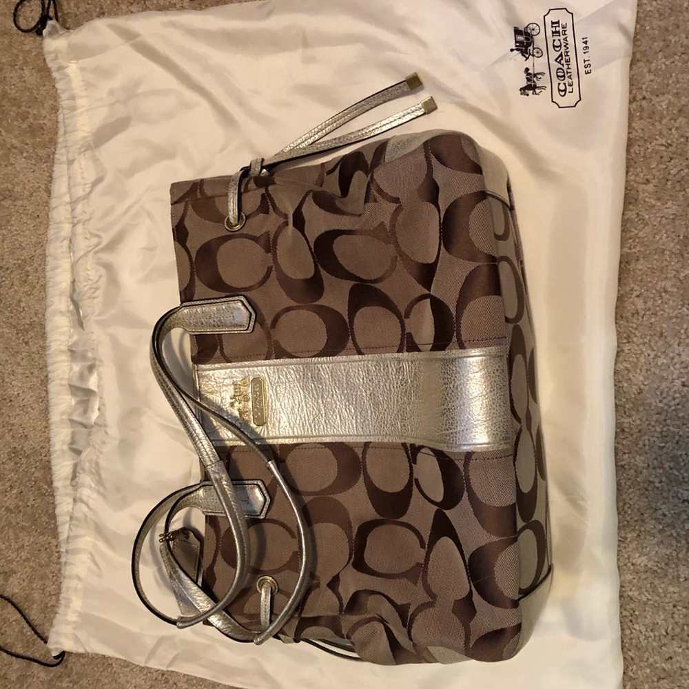 Coach Market tote
